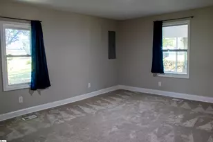 340 W Peachtree St, Woodruff, SC 29388 - Photo 21