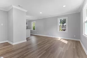 184 Home St, Spartanburg, SC 29306 - Photo 11