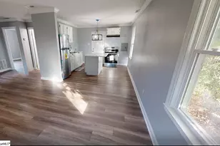 184 Home St, Spartanburg, SC 29306 - Photo 7