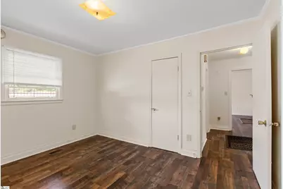 509 W Carolina Avenue, Clinton, SC 29325 - Photo 17