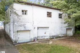 301 Washington Ave, Easley, SC 29640 - Photo 11