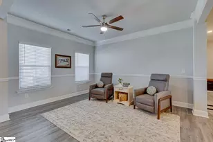 402 Reedy Springs Ln, Greenville, SC 29605 - Photo 7