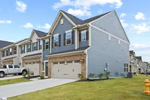 561 Martin Crk Dr, Simpsonville, SC 29680 - Photo 3