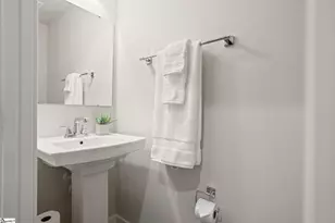 561 Martin Crk Dr, Simpsonville, SC 29680 - Photo 7