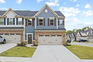 561 Martin Crk Dr, Simpsonville, SC 29680 - Photo 1