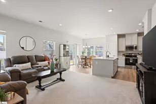 561 Martin Crk Dr, Simpsonville, SC 29680 - Photo 9