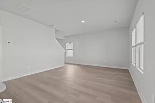 682 Cozy Blf Rd, Spartanburg, SC 29301 - Photo 9