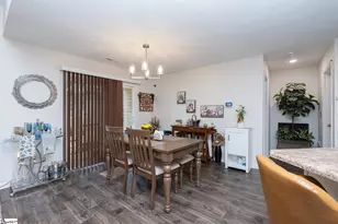 3 Heatherfield Dr, Simpsonville, SC 29680 - Photo 9