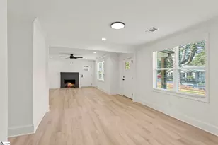 208 Lanford St, Greer, SC 29659 - Photo 7