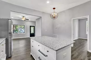 341 Ligon St, Greenville, SC 29605 - Photo 9