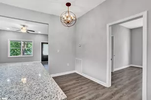 341 Ligon St, Greenville, SC 29605 - Photo 13