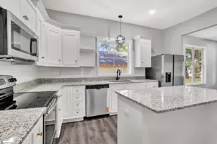 341 Ligon St, Greenville, SC 29605 - Photo 11