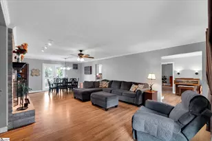 1002 Greenwood Ct, Easley, SC 29642 - Photo 7