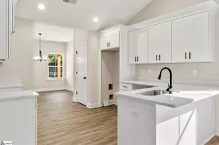 303 Elm Ave, Anderson, SC 29625 - Photo 13