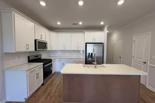 227 Lewes Ave, Simpsonville, SC 29681 - Photo 5