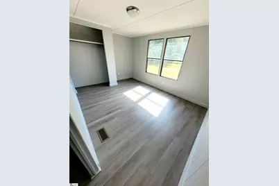 28557 76 E Highway, Clinton, SC 29325 - Photo 7