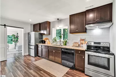 7 Holly Hill Drive, Spartanburg, SC 29301 - Photo 9