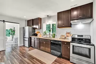 7 Holly Hill Dr, Spartanburg, SC 29301 - Photo 9