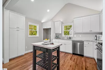 401 Connecticut Avenue, Greer, SC 29650 - Photo 11