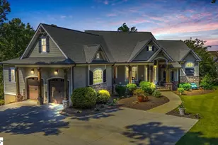 303 Commonwealth Dr, Ninety Six, SC 29666 - Photo 1