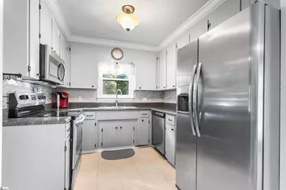 108 Edgewood Drive, Laurens, SC 29360 - Photo 7