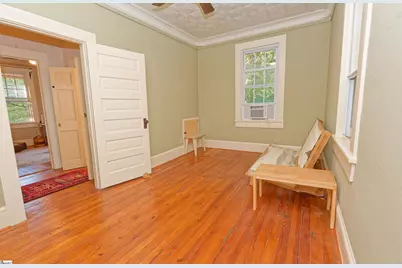 700 N Trade Avenue, Landrum, SC 29356 - Photo 29