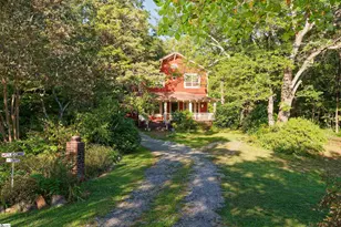 700 N Trade Ave, Landrum, SC 29356 - Photo 1