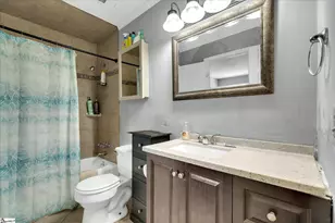 1210 E Yellow Wood Dr, Simpsonville, SC 29680 - Photo 17