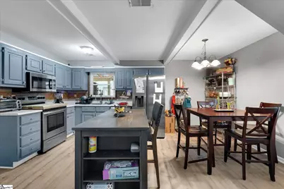 1210 E Yellow Wood Drive, Simpsonville, SC 29680 - Photo 9