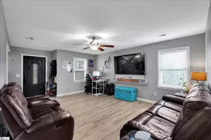 1210 E Yellow Wood Dr, Simpsonville, SC 29680 - Photo 7