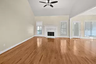 710 Mosswood Ln, Spartanburg, SC 29301 - Photo 9