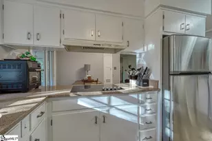 320 Fairlane Dr, Spartanburg, SC 29307 - Photo 15