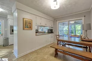 320 Fairlane Dr, Spartanburg, SC 29307 - Photo 19