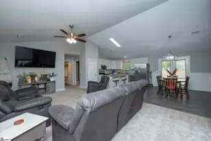 293 Cecil Dr, Waterloo, SC 29384 - Photo 7