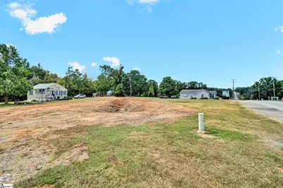 790 E Main Street, Laurens, SC 29360 - Photo 25