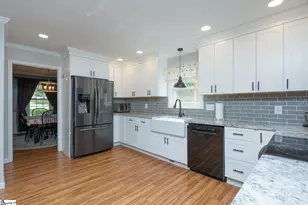 201 Winsford Dr, Greenville, SC 29609 - Photo 13