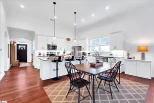 202 Montview Cir, Greenville, SC 29617 - Photo 3