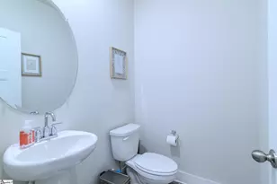 325 Roderick Ln, Greenville, SC 29605 - Photo 17