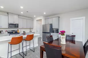 325 Roderick Ln, Greenville, SC 29605 - Photo 19