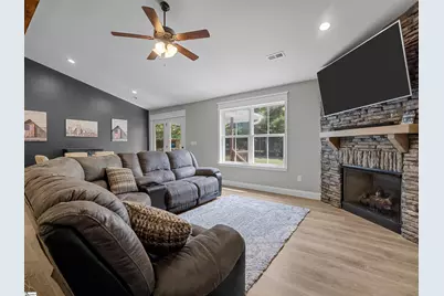 10938 Reidville Road, Greer, SC 29651 - Photo 7