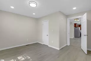 9 Hampton St, Ware Shoals, SC 29692 - Photo 15