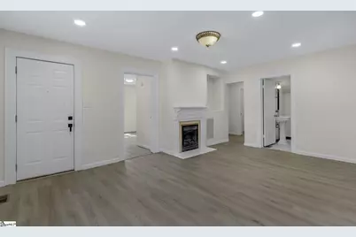 9 Hampton Street, Ware Shoals, SC 29692 - Photo 7