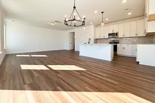 204 Pendergast Rd, Greenville, SC 29605 - Photo 3