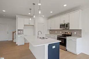 206 Pendergast Rd, Greenville, SC 29605 - Photo 9