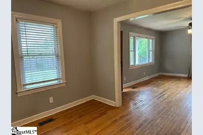 265 W Durham Street, Landrum, SC 26356 - Photo 9