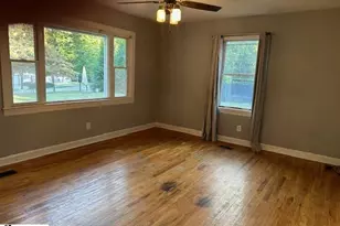 265 W Durham St, Landrum, SC 26356 - Photo 5