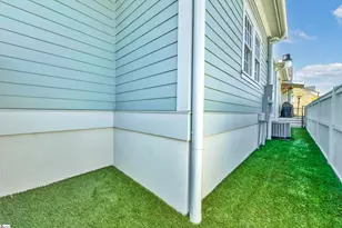 112 Burrough St, Greenville, SC 29615 - Photo 25