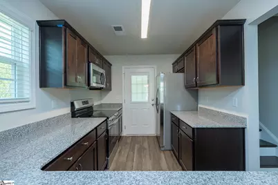 220 Waltham Court, Greenville, SC 29617 - Photo 9