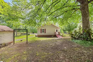 704 Slater Rd, Marietta, SC 29661 - Photo 3