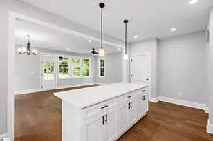 711B N Main St, Greer, SC 29651 - Photo 15